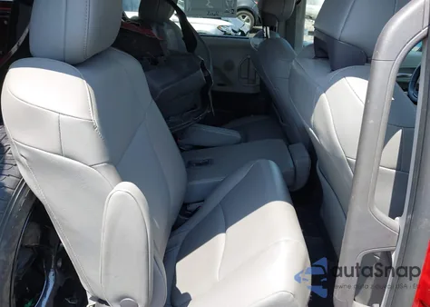 2022 Toyota Sienna Xle из США, поврежденный, VIN 5TDYRKEC7NS092140